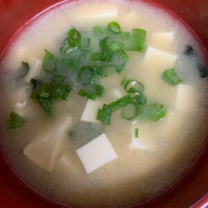 豆腐とわかめのお味噌汁☆